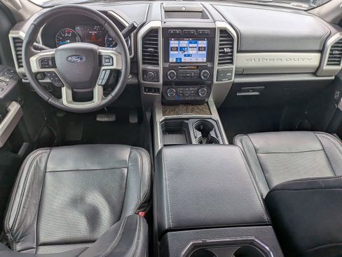 Used 2019 Ford F250 Lariat w/ Lariat Ultimate Package AWD/4WD image 17