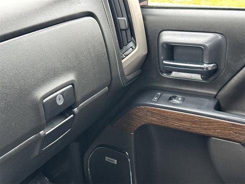 Used 2018 GMC Sierra 1500 Denali w/ Denali Ultimate Package image 33