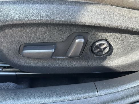 Used 2018 Hyundai Sonata Limited image 13