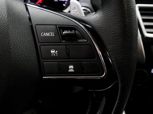 Used 2018 Mitsubishi Eclipse Cross SEL image 31