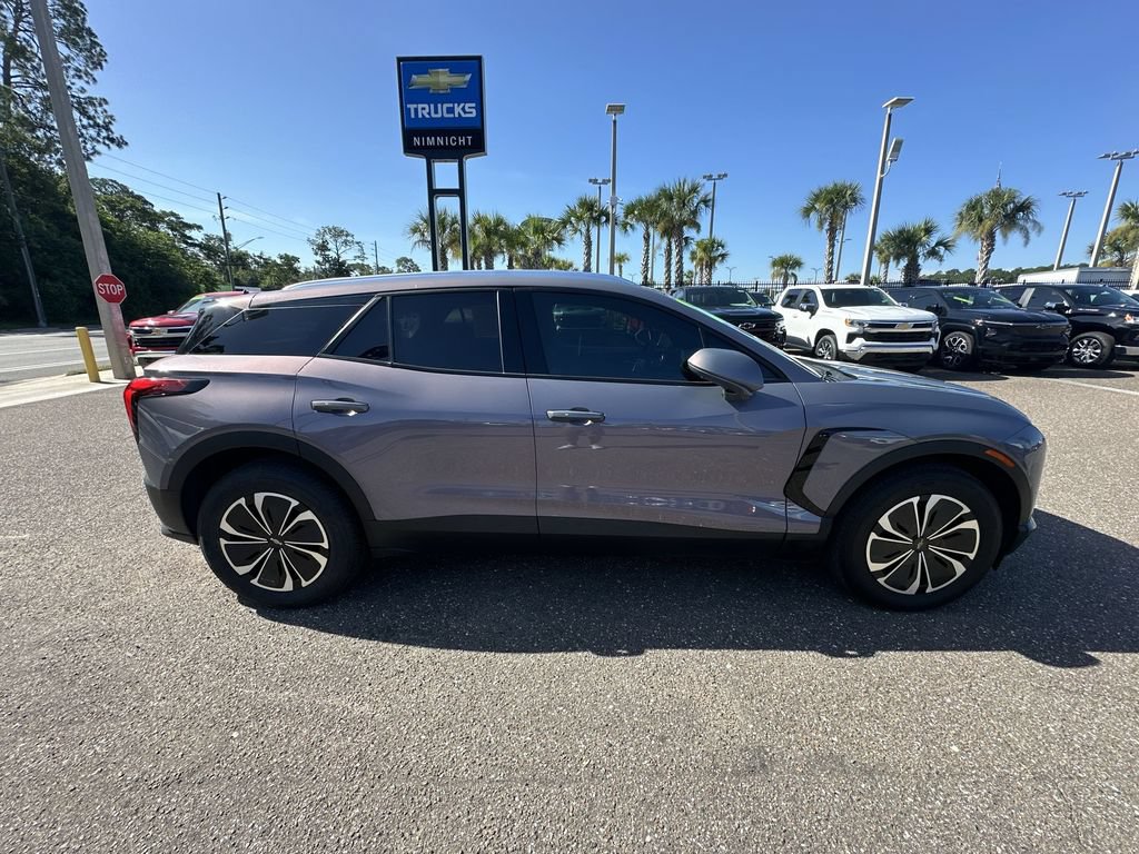 Used 2024 Chevrolet Blazer EV LT AWD/4WD image 17
