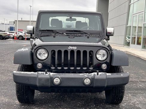 Used 2018 Jeep Wrangler Sport image 2