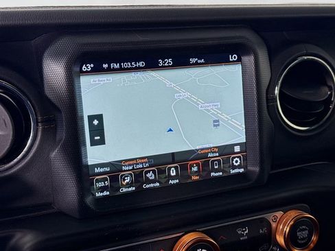 Used 2020 Jeep Wrangler Unlimited Sahara AWD/4WD image 16