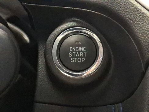 Used 2019 Subaru Crosstrek Hybrid w/ Moonroof Package w/Navigation image 26