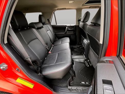 Used 2024 Toyota 4Runner TRD Off-Road Premium w/ Off Road Premium Plus Package AWD/4WD image 19