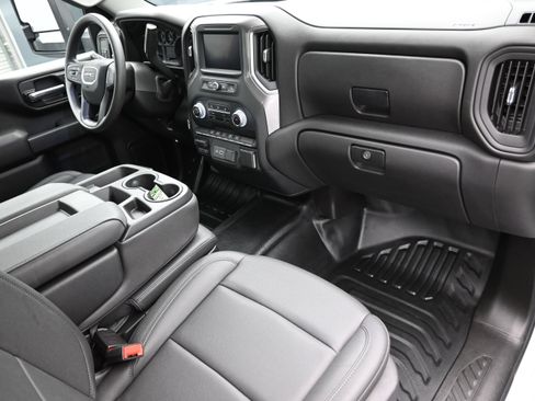 Used 2024 GMC Sierra 2500 Pro w/ Convenience Package RWD image 34