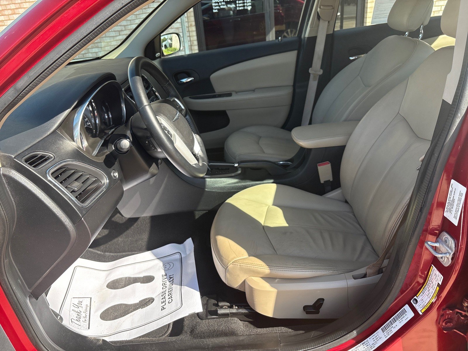 Used 2014 Chrysler 200 Limited w/ Sun/Sound Group FWD image 3