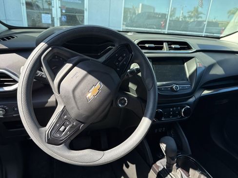 Used 2023 Chevrolet TrailBlazer LT image 8