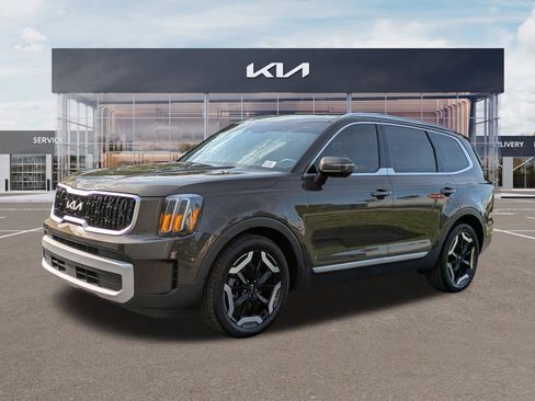 Certified 2024 Kia Telluride EX FWD image 6