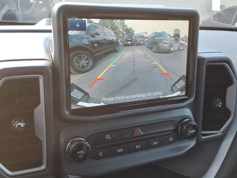 Certified 2023 Ford Bronco Sport Outer Banks w/ Tech Package AWD/4WD image 24
