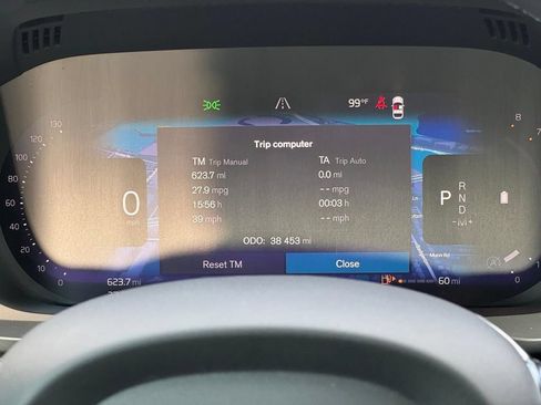 Certified 2023 Volvo XC60 B5 Plus w/ Climate Package AWD/4WD image 12