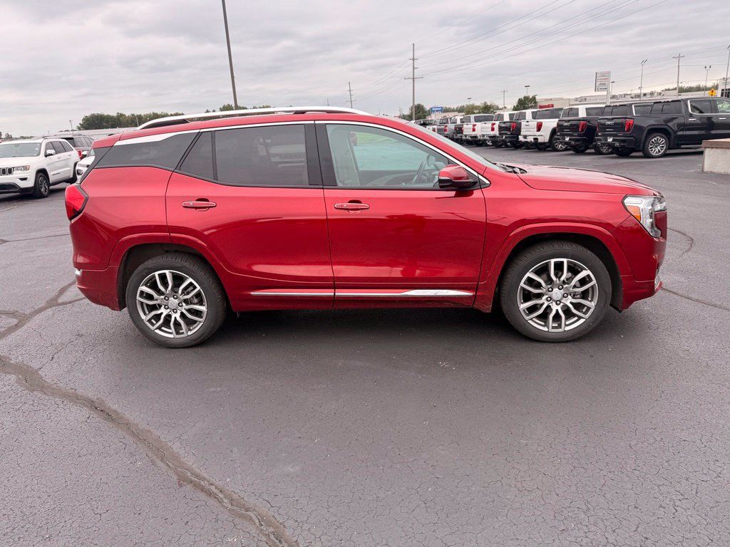 Used 2023 GMC Terrain Denali AWD/4WD image 6