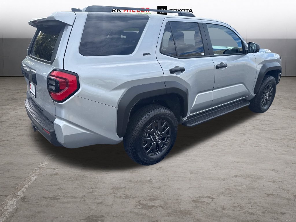 Certified 2025 Toyota 4Runner SR5 AWD/4WD image 5