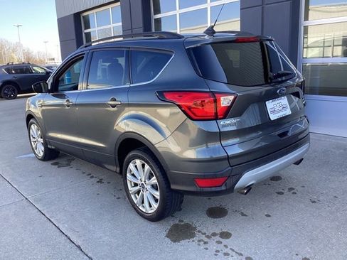 Used 2019 Ford Escape SEL image 11