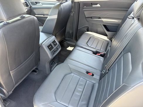 Used 2022 Volkswagen Atlas SEL Premium AWD/4WD image 17