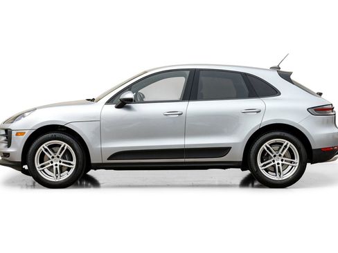 Used 2020 Porsche Macan AWD/4WD image 11