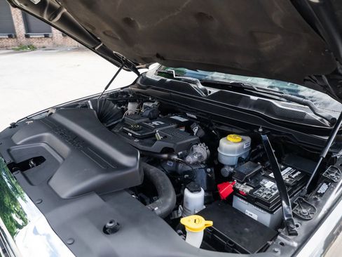 Used 2019 RAM 2500 Limited AWD/4WD image 18