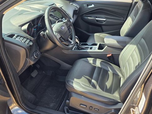 Used 2018 Ford Escape Titanium image 7