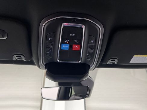 Used 2024 Jeep Wagoneer L Series II image 73