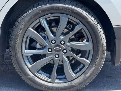 Used 2023 Chevrolet Equinox RS AWD/4WD image 11