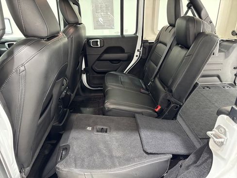 Used 2022 Jeep Wrangler Unlimited Sahara w/ LED Lighting Group image 35