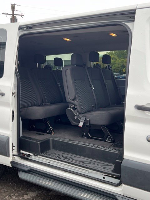 Used 2015 Ford Transit 150 XLT RWD image 6