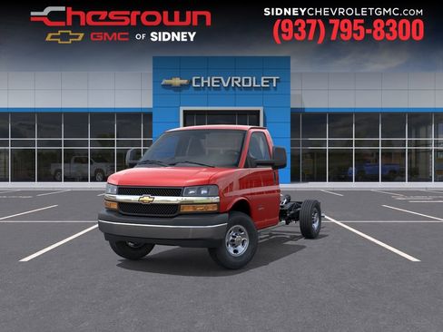 New 2026 Chevrolet Express 3500 w/ Power Convenience Package RWD image 8
