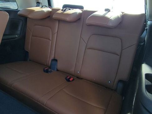 Used 2025 Nissan Pathfinder Platinum w/ Cargo Package image 9