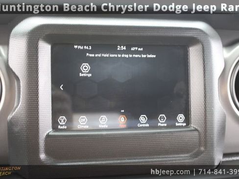 Used 2021 Jeep Wrangler Unlimited Sport image 26