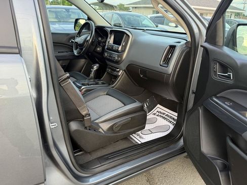 Used 2022 Chevrolet Colorado Z71 AWD/4WD image 13