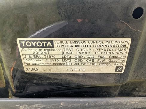 Used 2023 Toyota 4Runner 40th Anniversary SE AWD/4WD image 67