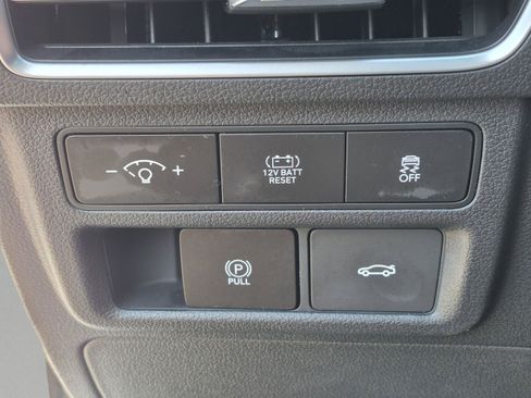 Used 2025 Hyundai Sonata SEL FWD image 27