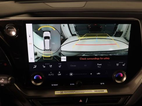 New 2026 Lexus TX 500h AWD image 18