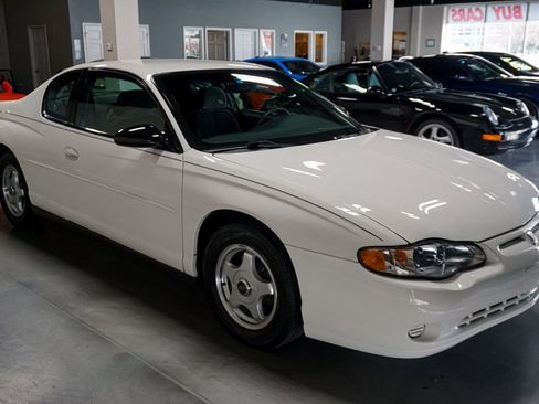 Used 2004 Chevrolet Monte Carlo LS w/ Preferred Equipment Group image 4
