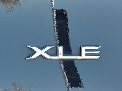Used 2025 Toyota Grand Highlander AWD image 31