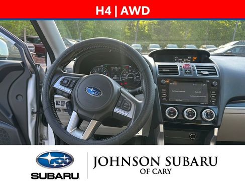 Used 2017 Subaru Forester 2.5i Limited AWD/4WD image 8