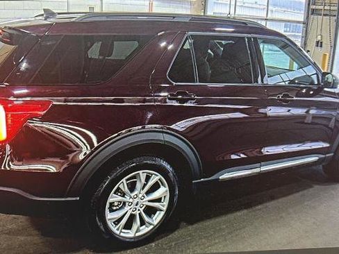 Certified 2023 Ford Explorer XLT w/ Equipment Group 202A image 3