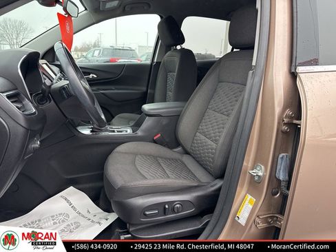 Used 2019 Chevrolet Equinox LT w/ Driver Convenience Package image 13