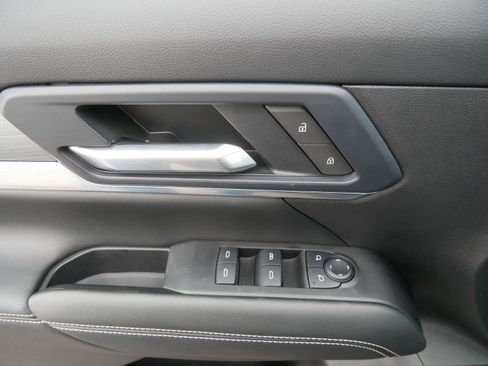 Used 2025 GMC Terrain Elevation image 16