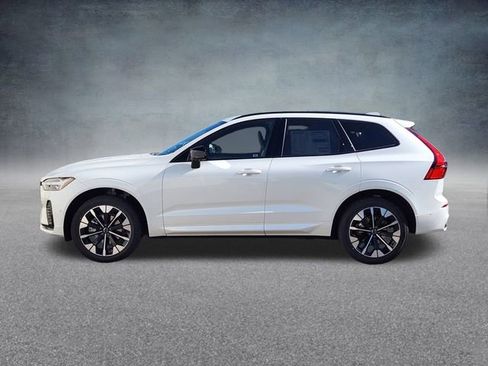 New 2026 Volvo XC60 B5 Plus w/ Protection Package Premier image 4
