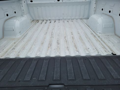 Used 2025 GMC Sierra 1500 SLT image 13