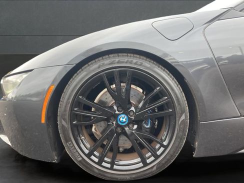 Used 2016 BMW i8 AWD/4WD image 32