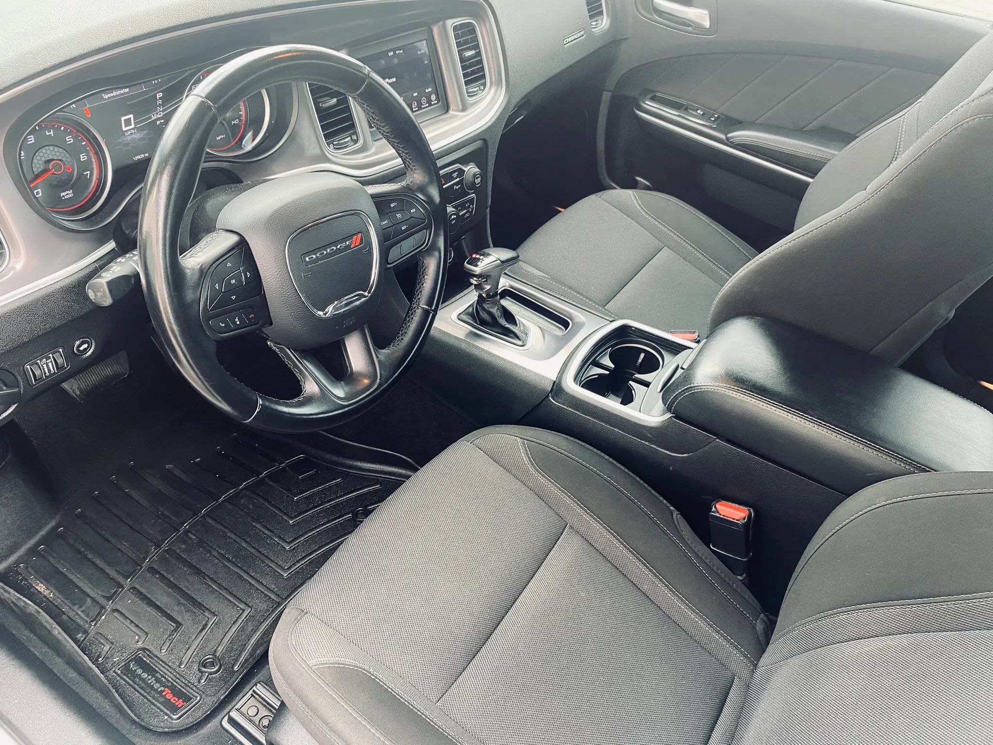 Used 2021 Dodge Charger SXT RWD image 9