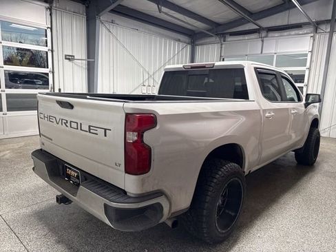 Used 2019 Chevrolet Silverado 1500 LT w/ Convenience Package image 16