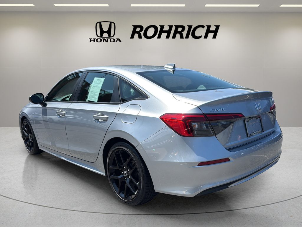 Used 2023 Honda Civic Sport image 8