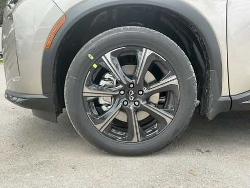 New 2026 INFINITI QX60 Autograph w/ Dark Cargo Package image 9