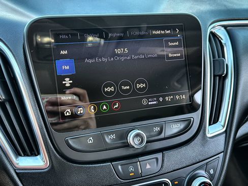 Used 2024 Chevrolet Malibu LT FWD image 16