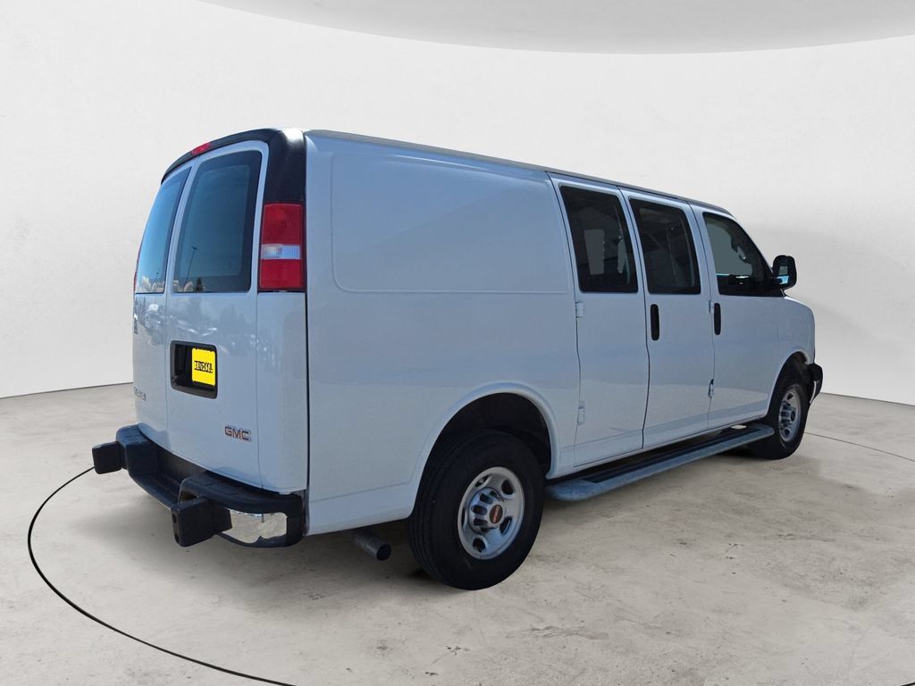 Used 2024 GMC Savana 2500 w/ Driver Convenience Package RWD image 5