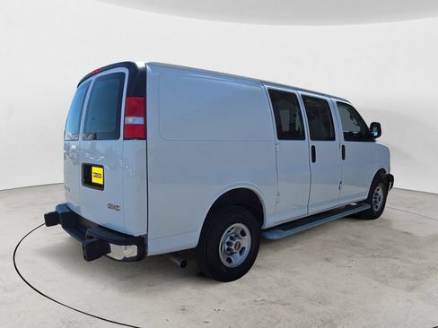 Used 2024 GMC Savana 2500 w/ Driver Convenience Package RWD image 5