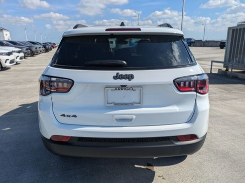 New 2026 Jeep Compass Latitude image 6